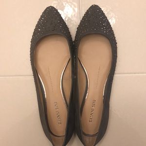 Gianni Bini grey studded flats